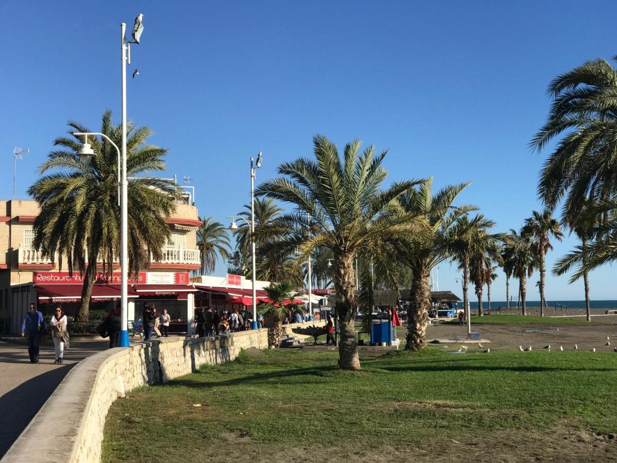 Malaga Beach House, 2 City Bikes, 2 Children'S Bikes, Wifi, Big Terrace, Bbq, Family, Childfriendly Екстериор снимка
