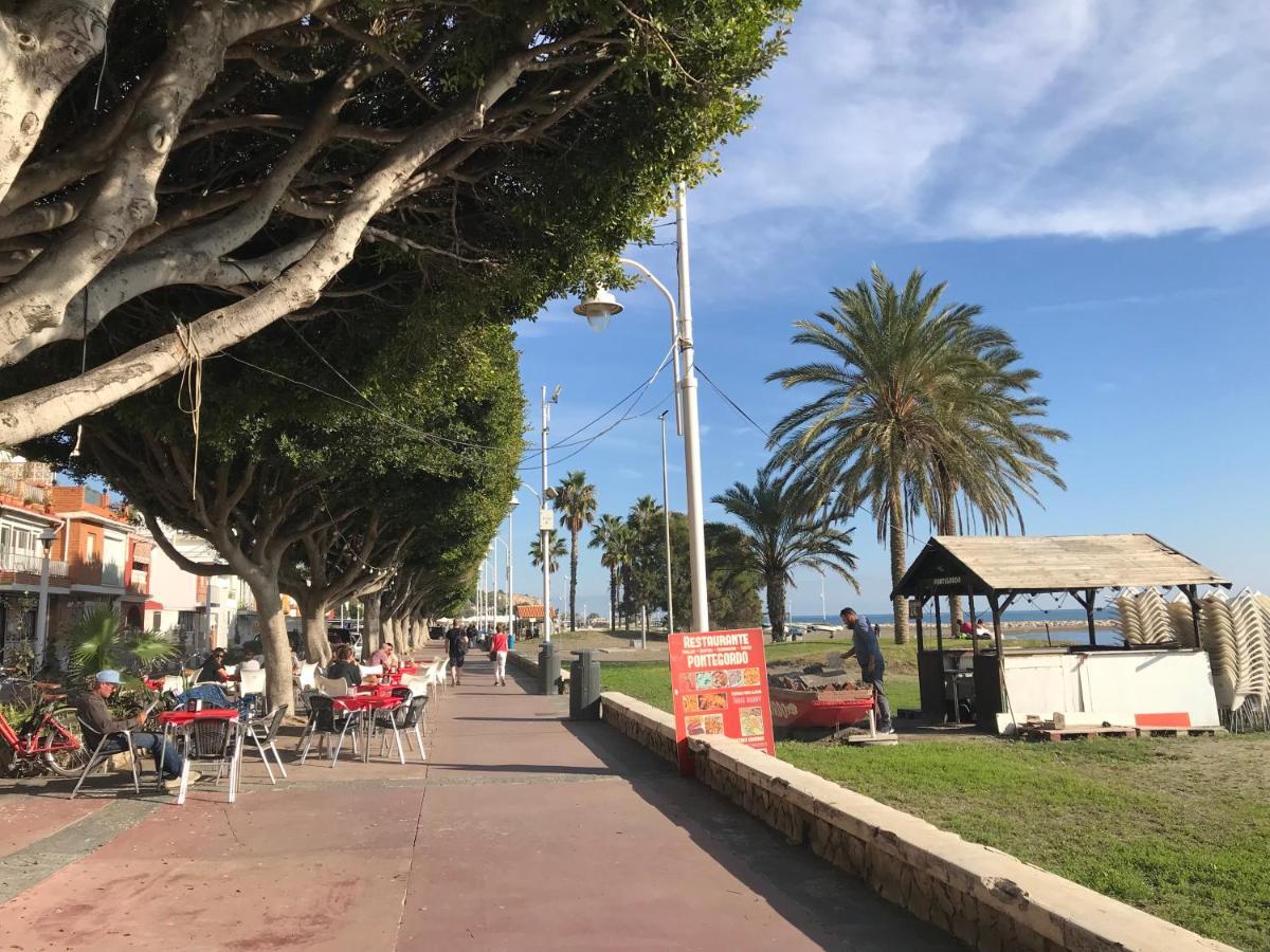Malaga Beach House, 2 City Bikes, 2 Children'S Bikes, Wifi, Big Terrace, Bbq, Family, Childfriendly Екстериор снимка
